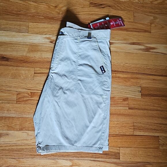 Canada Weathergear XL shorts new with tags, khaki colored, spring, summe… - Picture 1 of 7